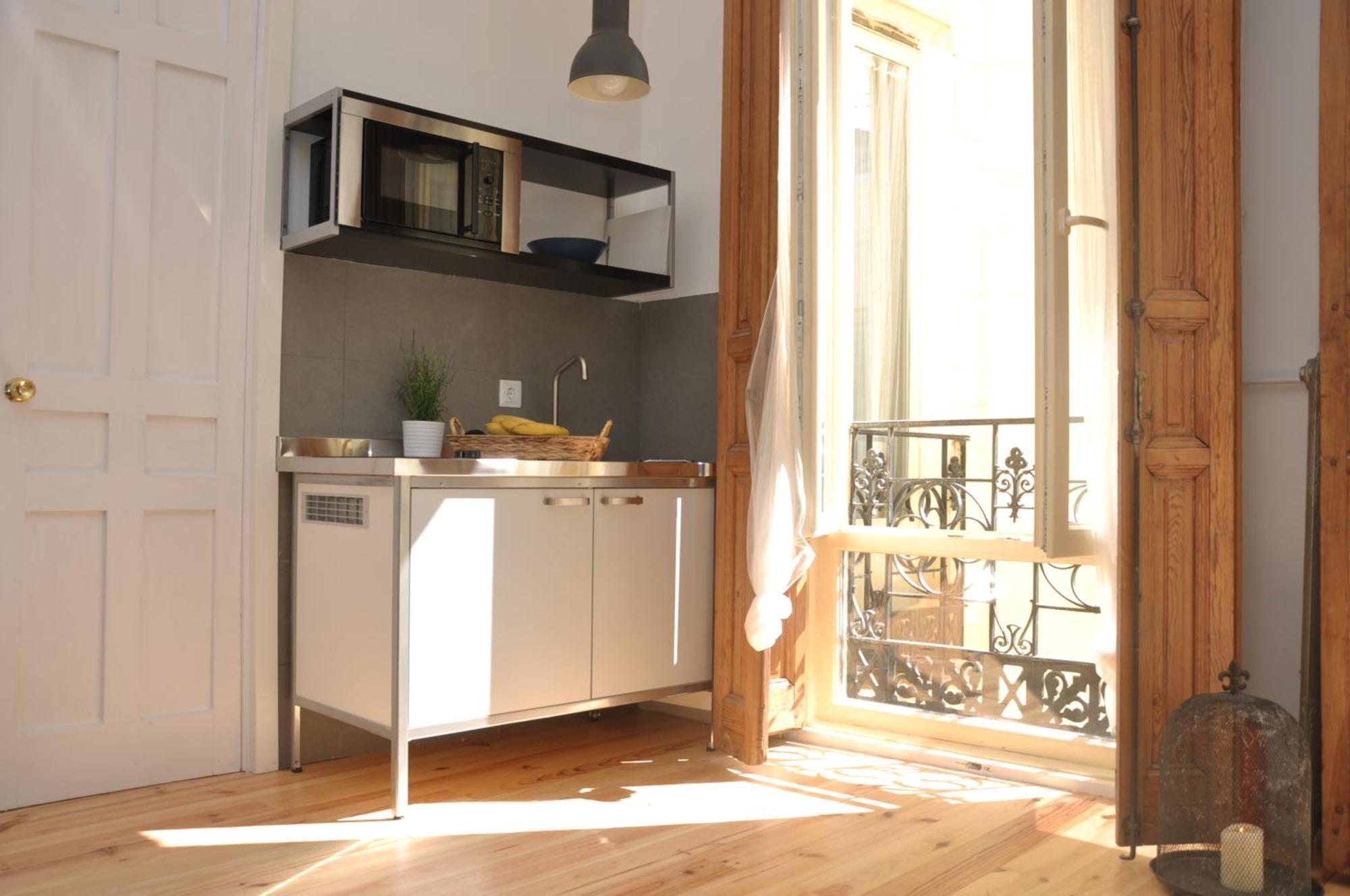 Apartamentos Matute 11 Madrid Bagian luar foto