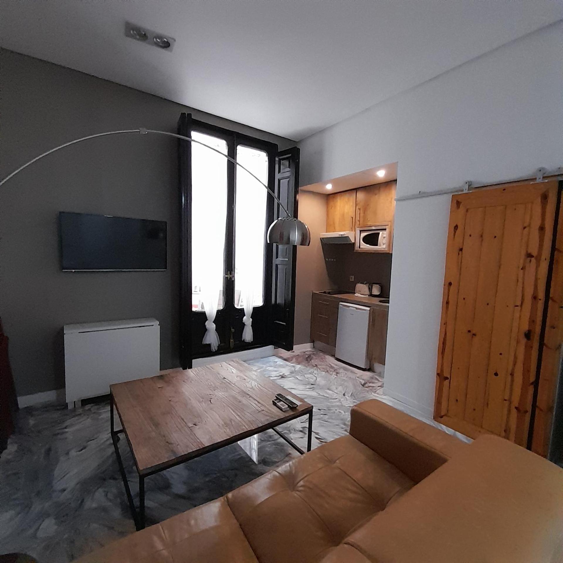 Apartamentos Matute 11 Madrid Bagian luar foto