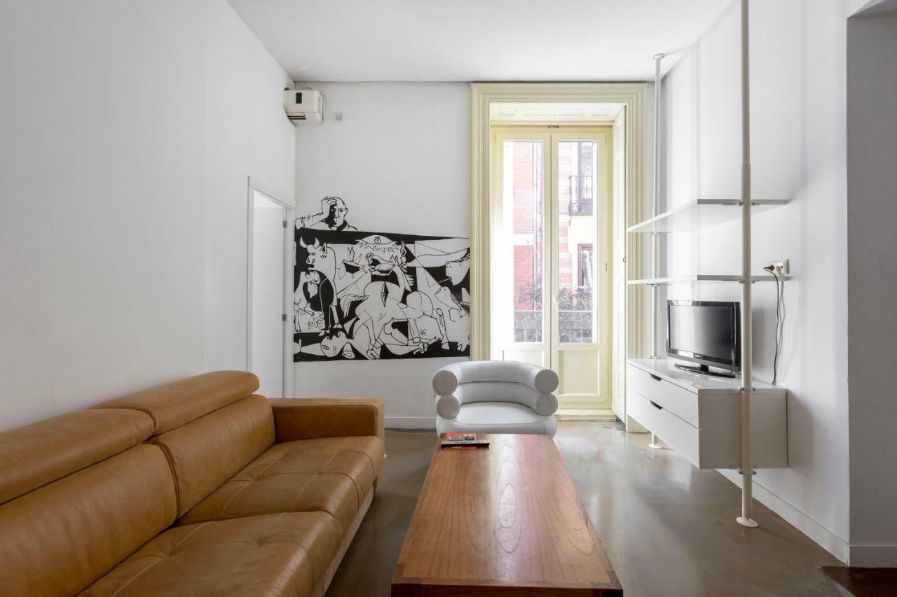 Apartamentos Matute 11 Madrid Bagian luar foto