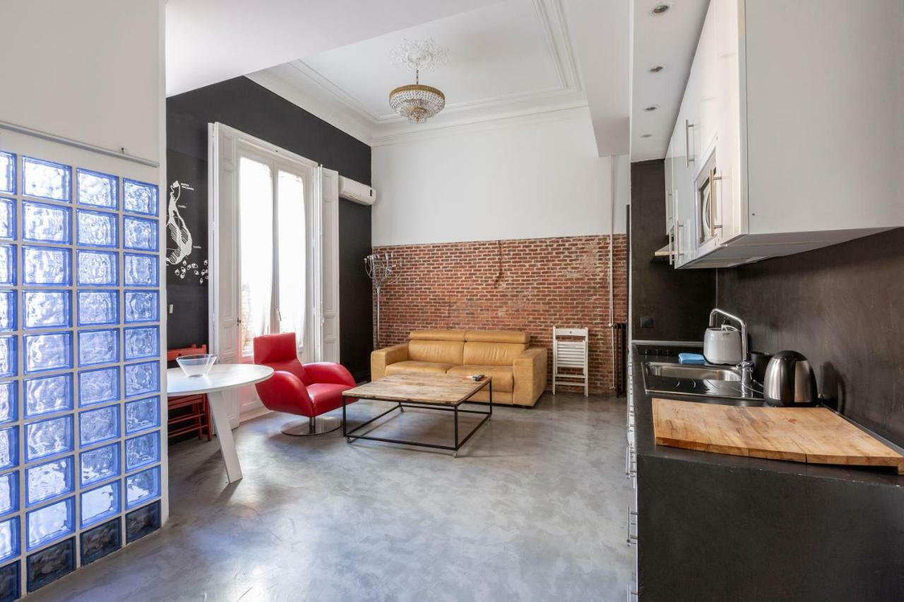 Apartamentos Matute 11 Madrid Bagian luar foto