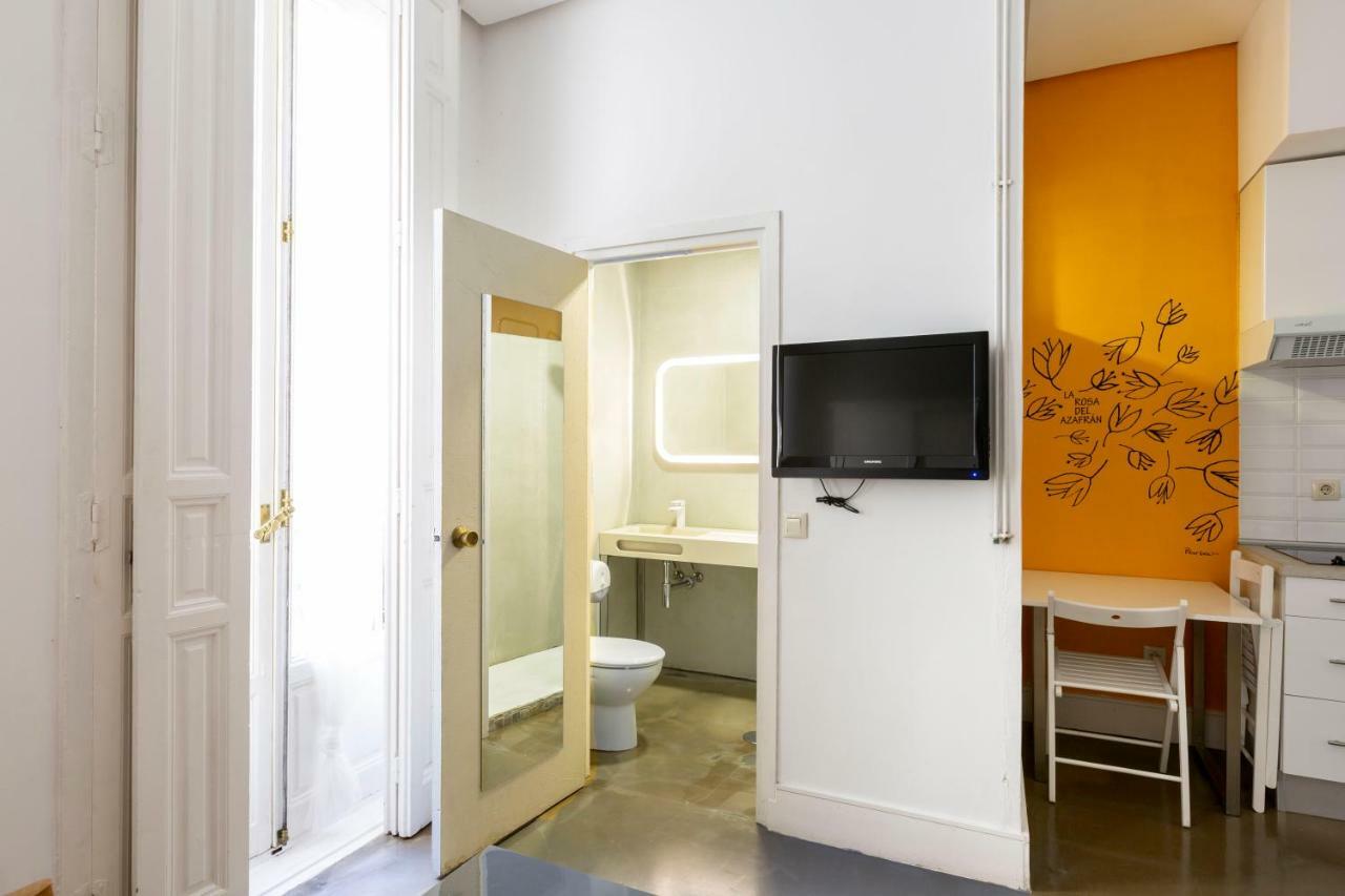 Apartamentos Matute 11 Madrid Bagian luar foto